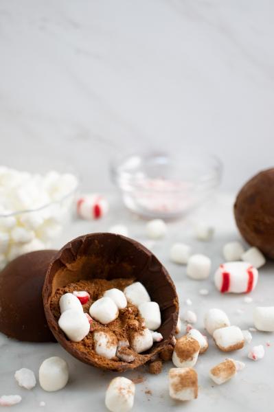Image for event: PICKUP PROGRAM: Hot Chocolate Bombs