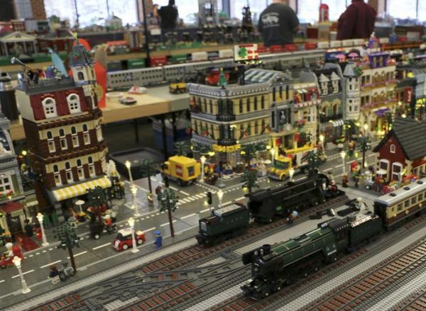 Image for event: LEGO Train Show